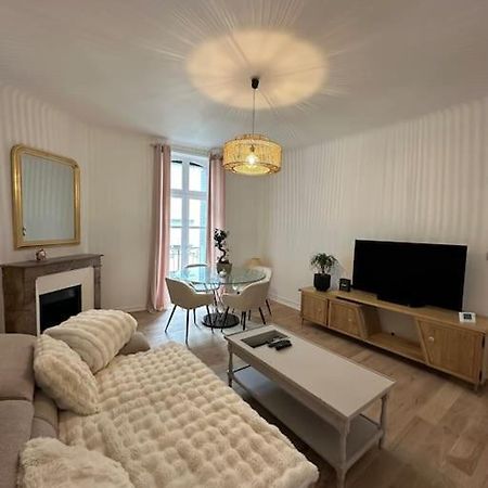 T3 Centre Ville, Balneo Et Parking Prive Aurillac Dış mekan fotoğraf